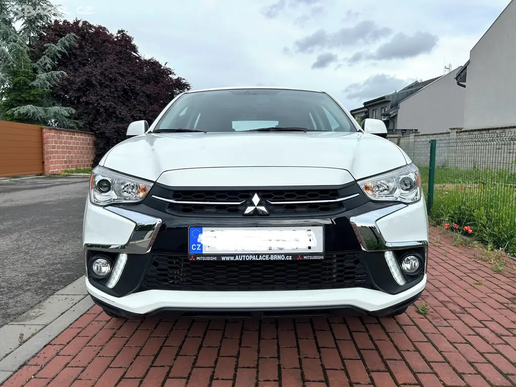 Mitsubishi ASX 1.6 MIVEC, unikátní stav 11 000km